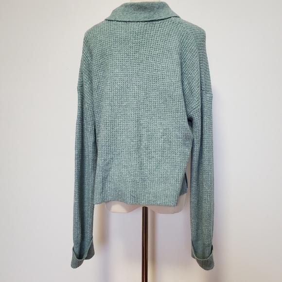 NWT William Rast V neck Sweater with collar - Picture 5 of 7